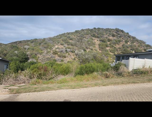 919M² VACANT LAND FOR SALE IN ISLAND VIEW